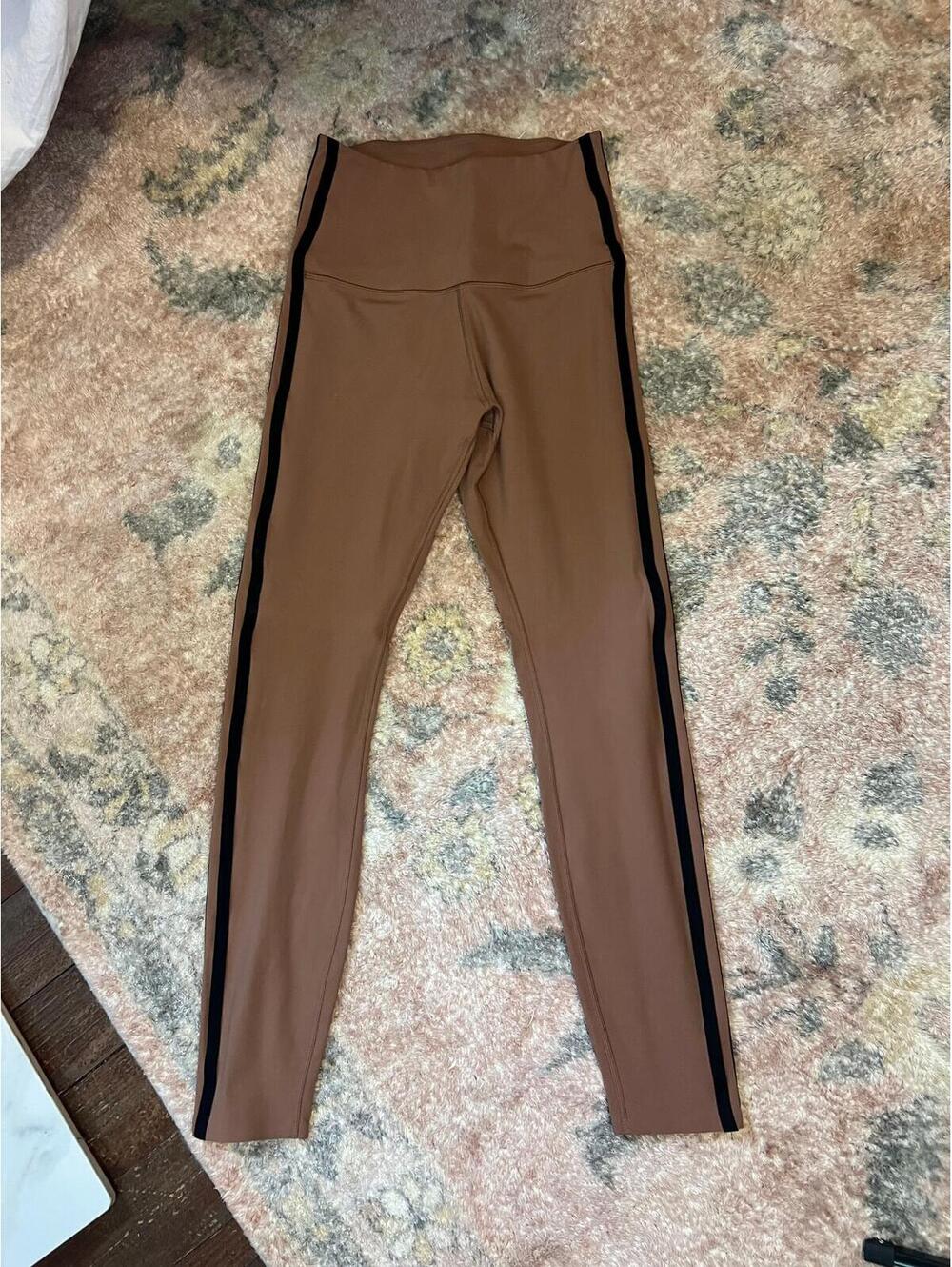 64. TAVI LEGGINGS